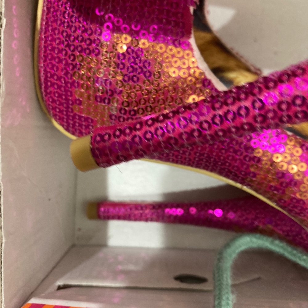 Ironfist gold skulls IRON FIST hott pink purple sequins pumps heels shoes 5